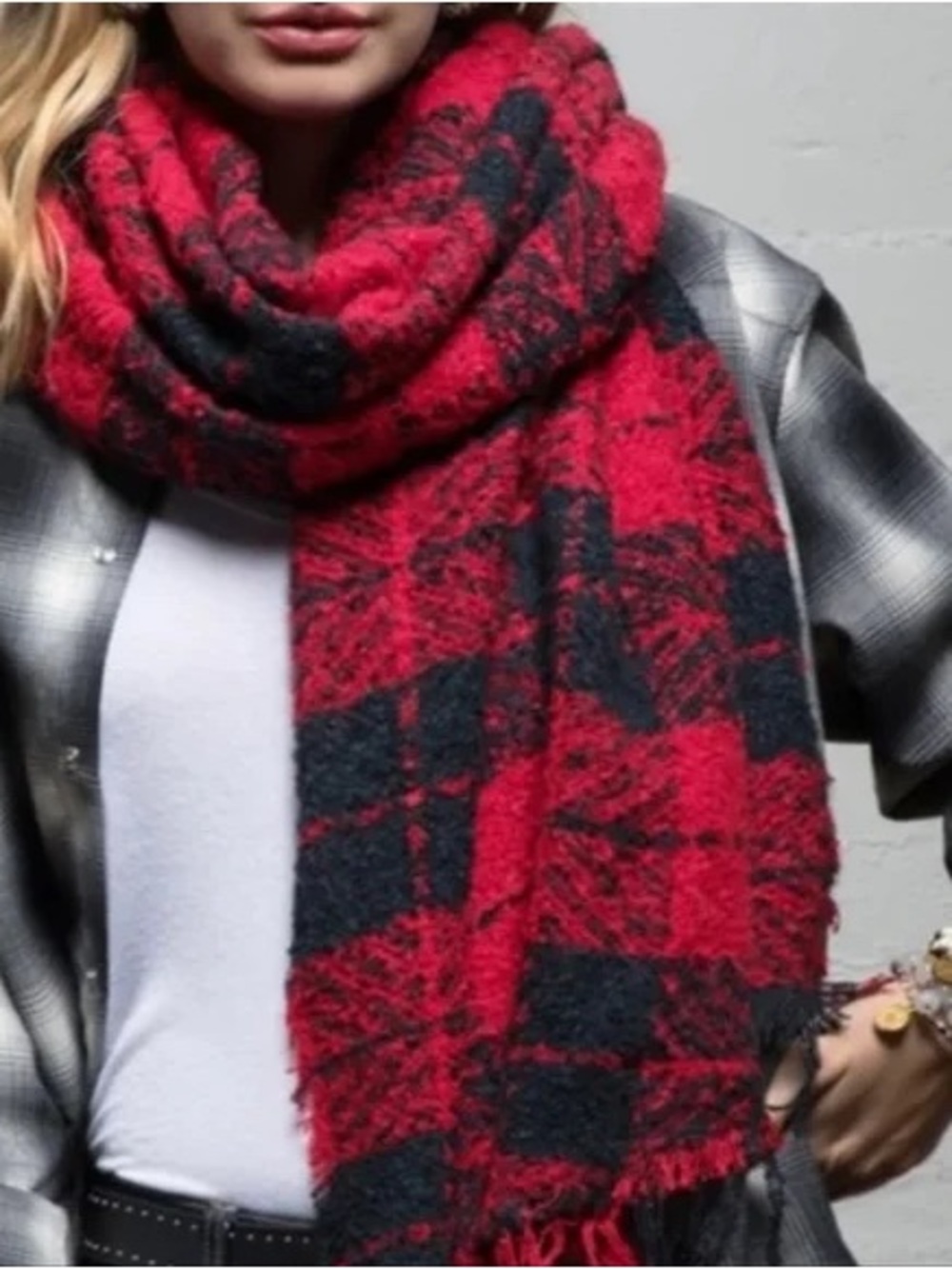 American Eagle Plaid Brushed Blanket Scarf